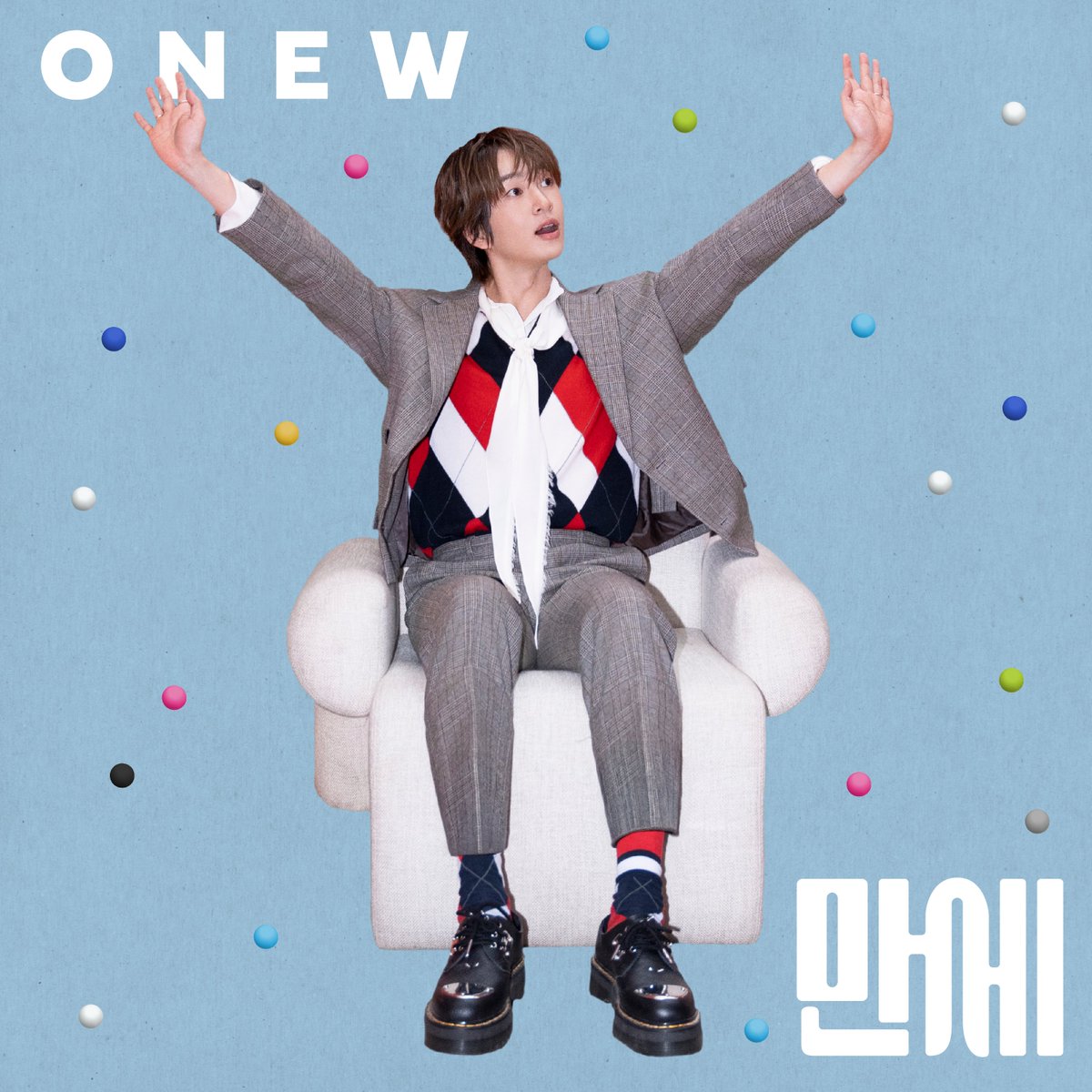 ONEW_GRIFFIN's tweet photo. 온유 ONEW '만세' Online Cover

Pre Release Single 【만세】
2024.12.12 6PM KST

온유 ONEW 4TH EP 
2025.01

#온유 #ONEW
#만세 #온유_만세 https://t.co/AojnIIvAYI