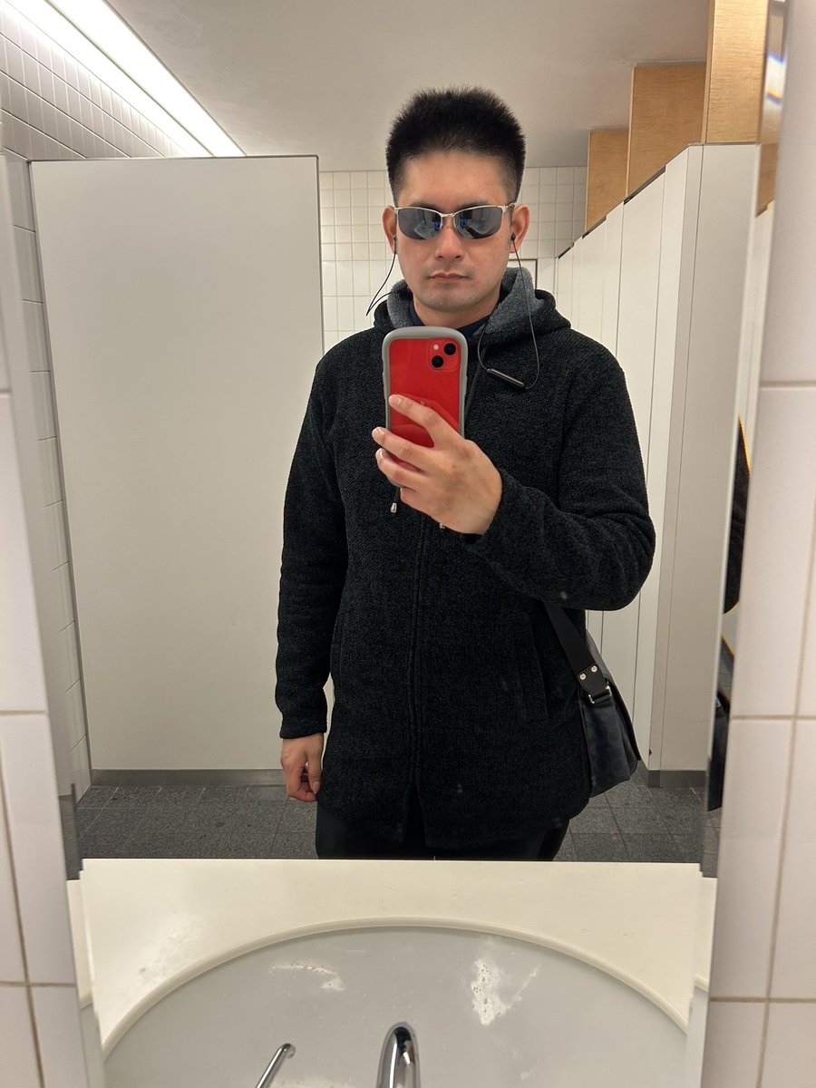 selfie pic (no filter)
セルフィピクチャー(フィルターなし)
😎👍✨