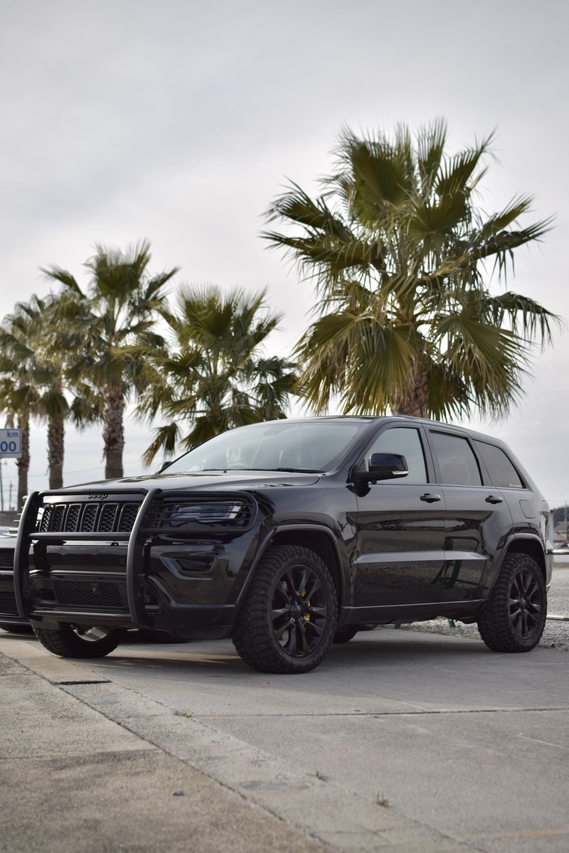 ask__1209's tweet photo. バンパーガード欲しい方いましたらDMください！！
取りに来られる方限定で🙇‍♀️

#jeep
#grandcherokee
#bumperguard
#グランドチェロキー
#グラチェロ
#バンパーガード https://t.co/Ss5Ln2HRl4