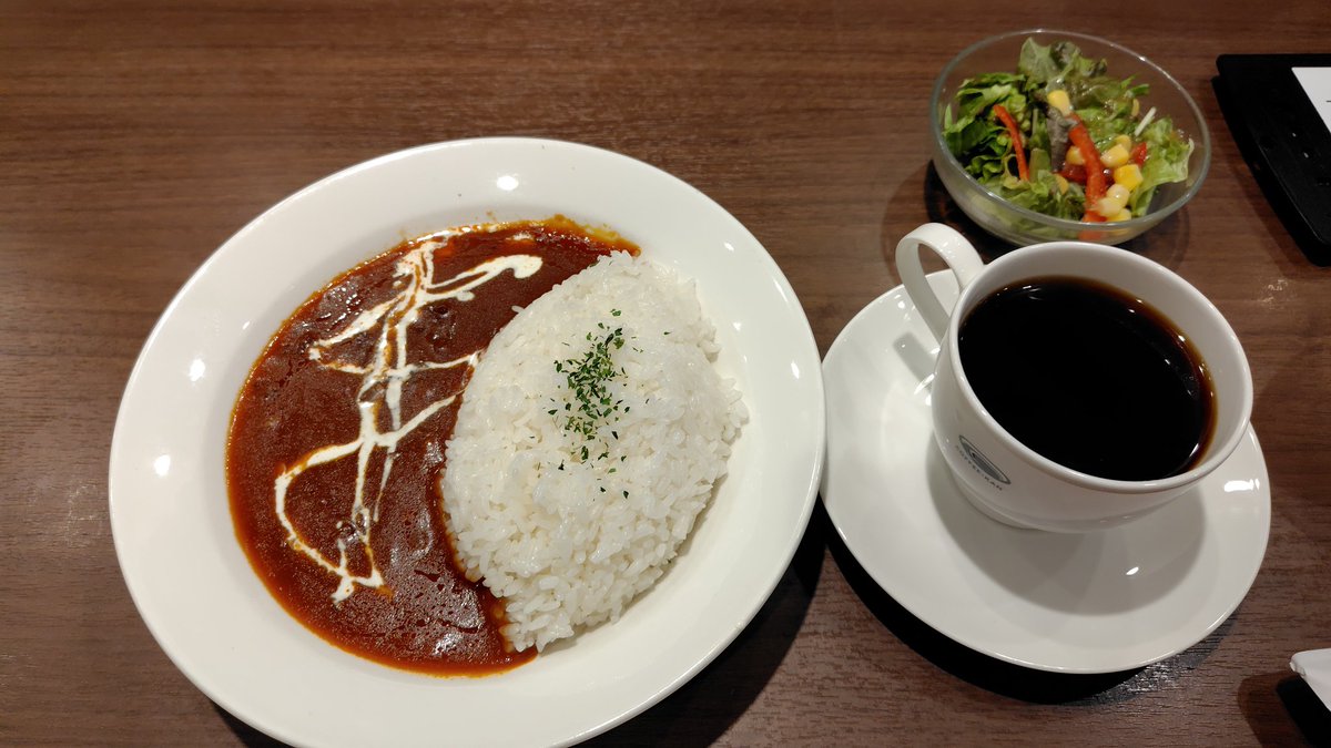 hirofumi220's tweet photo. #今日のランチ
#神保町 の専修大学近くの「#珈琲館」で、#昔懐かしいハヤシライス 1,340円
ドリンクはブレンドにする。サラダがつく。
適度な酸味とクリームの甘みの調和。
周りは京都検定の追い込みの人だらけ(笑)
#神保町ランチ
#今日のカフェ
#ハヤシライス
#Hashedbeefwithrice https://t.co/BHGQOOKRqT