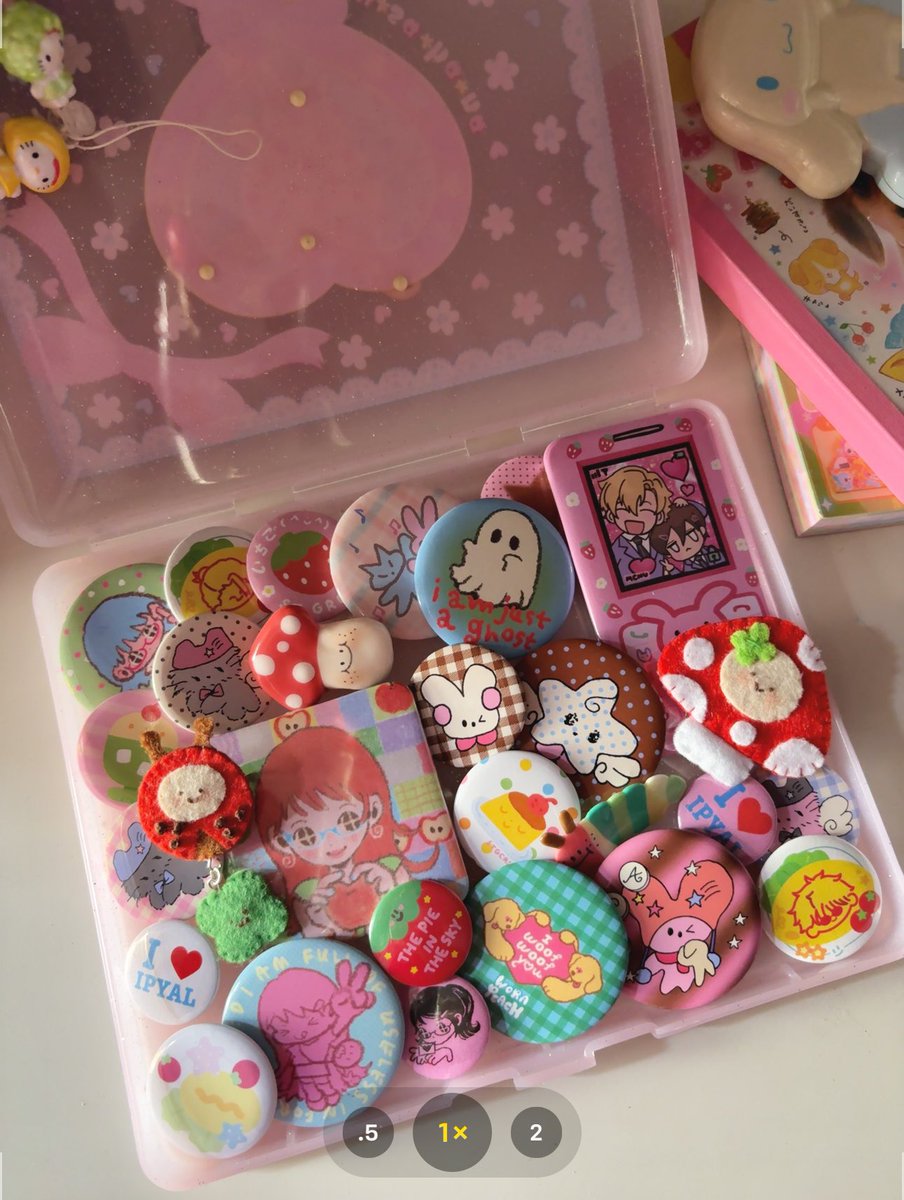 wishm3imy's tweet photo. i <3 pins https://t.co/UceY4HvtTy