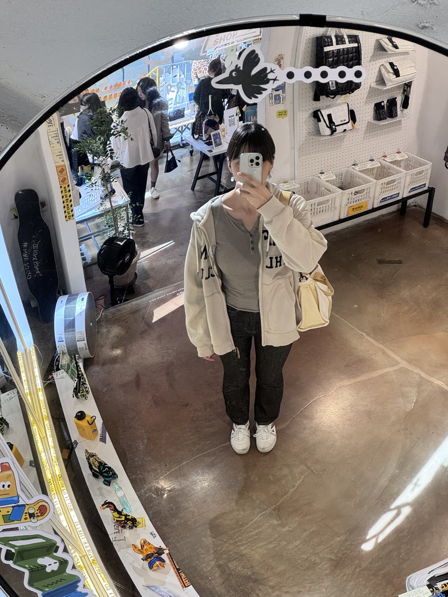 nagyeonghui6's tweet photo. 놀러왔서
 #섹트 #가슴 #변녀 #맘눌뎀 https://t.co/zdIXXGa8W4