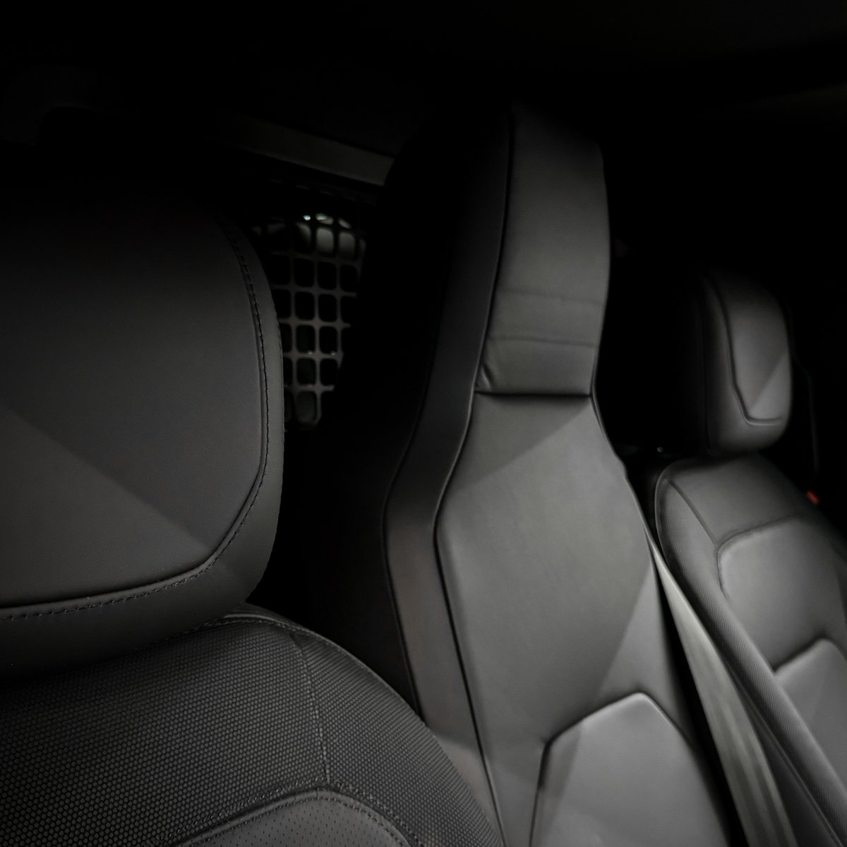 Barretts Land Rover tweet media