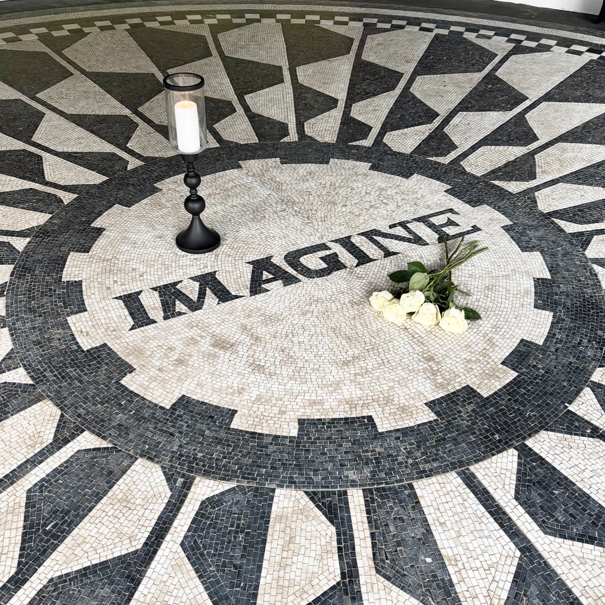 Today we remember John Lennon. 

We are grateful for all he gave to the world as a musician and peace campaigner. May we also imagine more in the pursuit of peace – in our heart, in our home, and in our world. 

#JohnLennon 🕊️