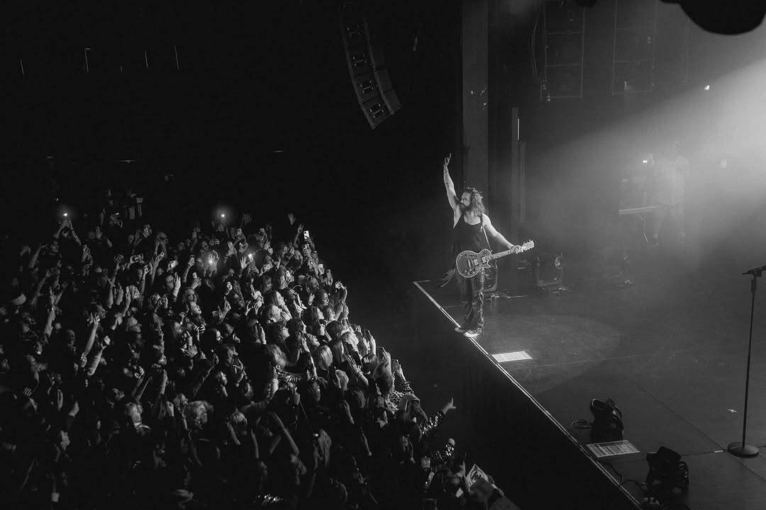 tokiohotel's tweet photo. Amazing show in New York a few days ago. Thank you guys! 🫶 Lima, get ready for tonight! We already are! 🔥 https://t.co/WmfY3w2QRv
