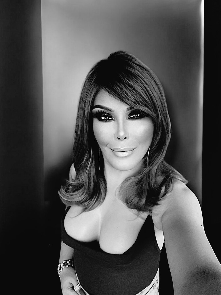 tvandrea131's tweet photo. Guten Morgen 😋
#sexy #beautiful #sweet #hello #sundaypic https://t.co/4LE0Kr5Ytu