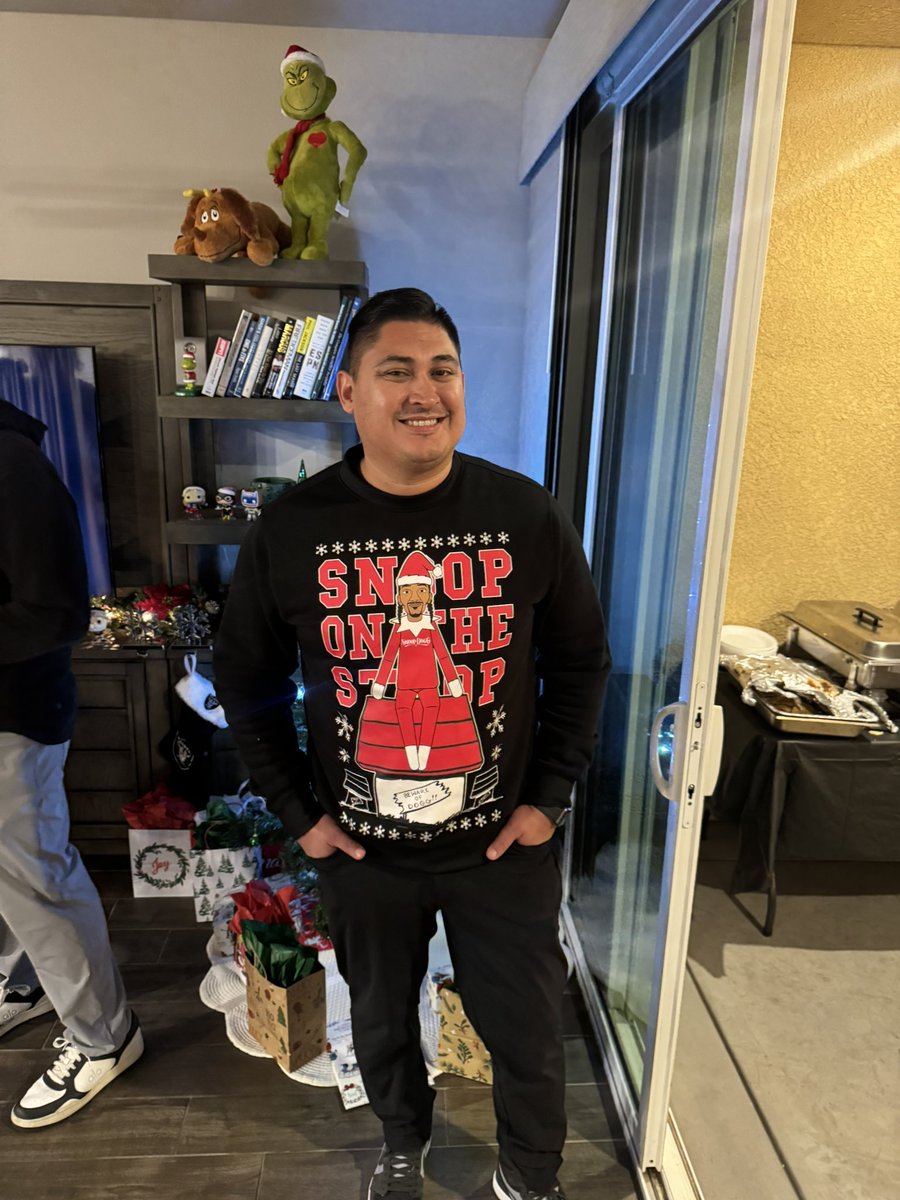 vinruizspieces's tweet photo. Just a chill guy. https://t.co/JpPGVqStyI