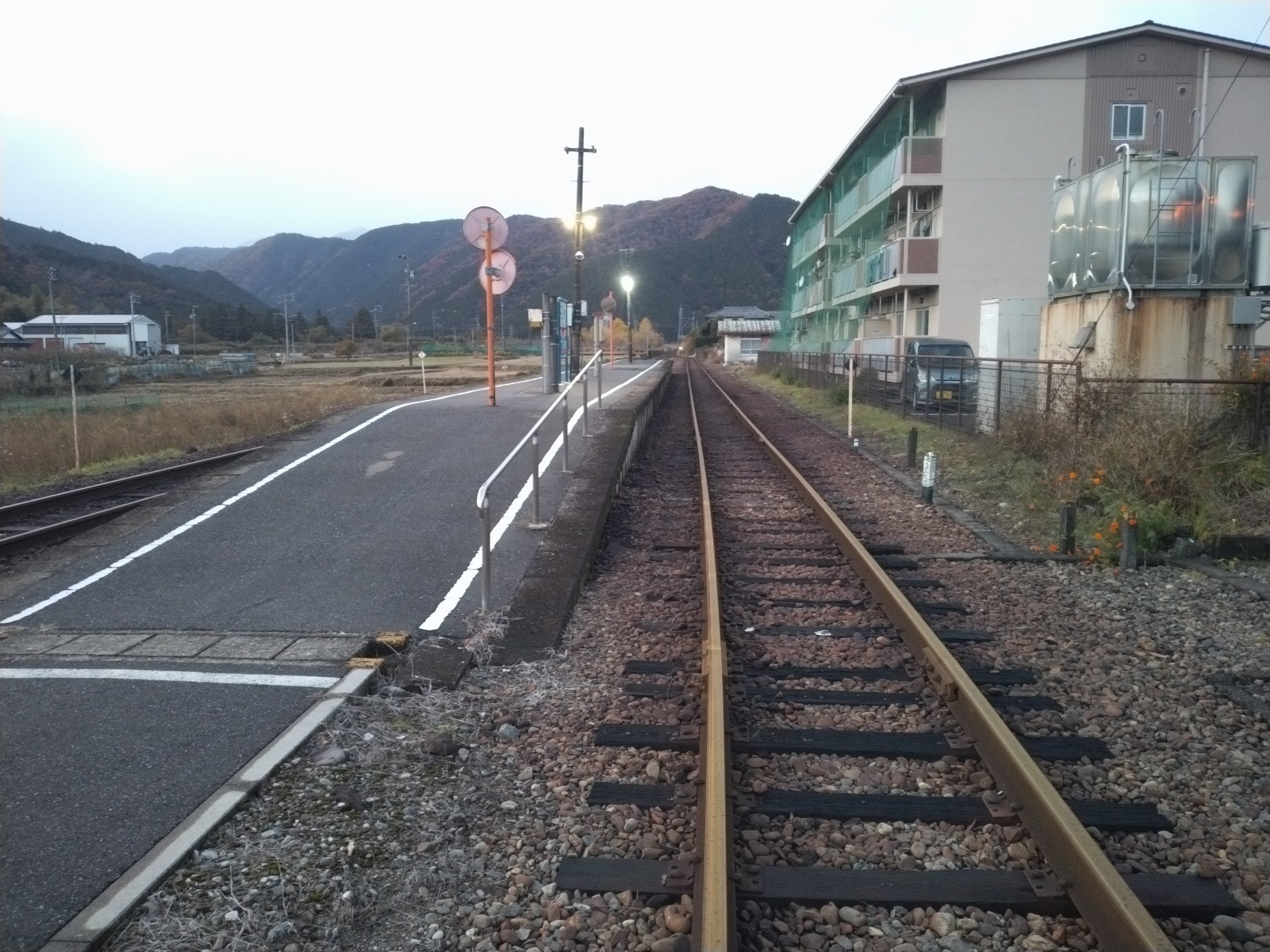線路 樽見線開業記念　神海-樽見間　鉄道マニア必須アイテム　入手困難　切れ端 線路 樽見線開業記念 神海-樽見間 鉄道マニア必須アイテム 入手