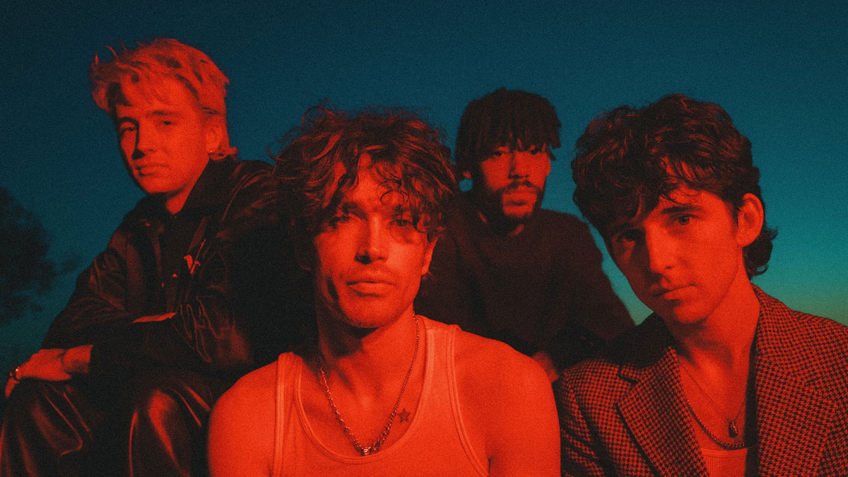 📣  Inhaler heeft de hypnotiserende nieuwe single 'Open Wide' uit! 🎶🌟 Ontdek dit voorproefje van hun aankomende album en concert op 9 mei 2025 in de Lotto Arena. 

👉 ow.ly/bLBl50Un2SE

#Inhaler #OpenWide #LottoArena