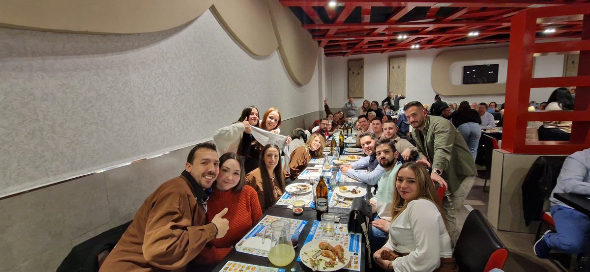 GladiadoresAdH's tweet photo. Cena de navidad gladiadora 2024❤️ https://t.co/eJ0nzfmVRu