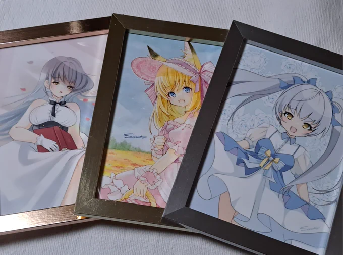 #花のケーキと少女展 くじ景品、複製系から準備進めてますー豆色紙サイズの燗酒くんは原画手元に残して複製で2種類合計3本です。 
