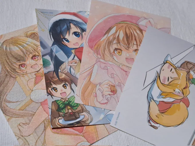 #花のケーキと少女展 くじ景品、複製系から準備進めてますー豆色紙サイズの燗酒くんは原画手元に残して複製で2種類合計3本です。 