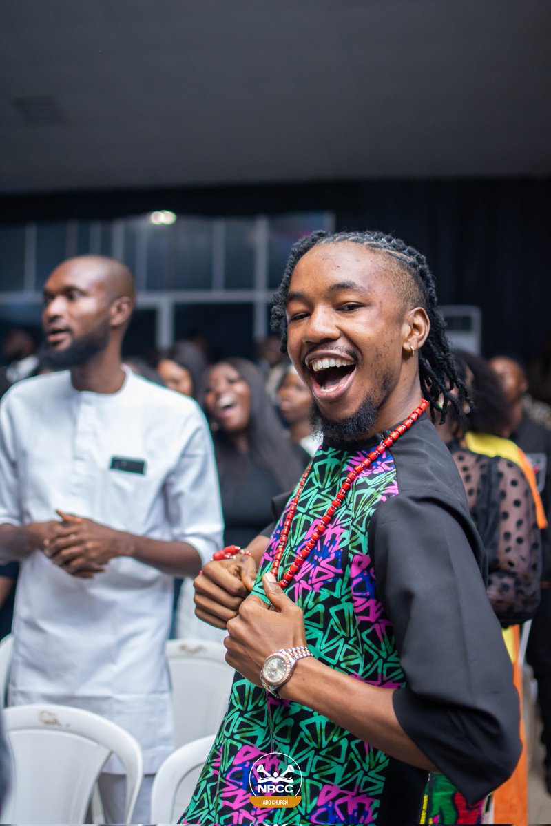 nrcc_adoekiti's tweet photo. Oh what a service! 
Sweet melodies, hearts lifted into to God and jolly dances to our King of kings! 😇😍 

#Newrealitycc  
#Thefavoredtribe #Miraclezone 
#NRCCGLOBAL #Triumphantnation https://t.co/hZfkKXPLbP