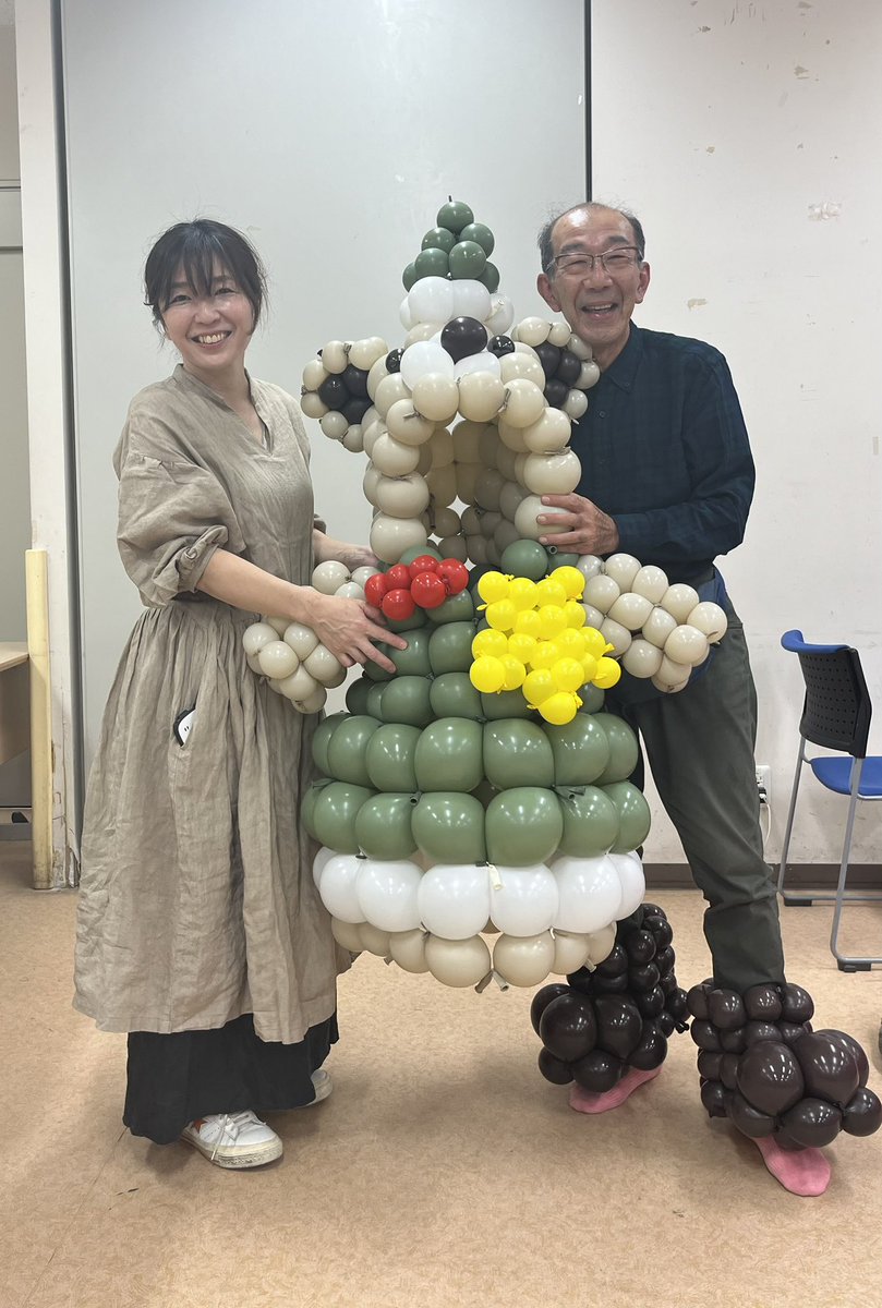 nitchoku1's tweet photo. またまた野村昌子さん（@masakonomura ）の#着ぐるみバルーン
【ちびベア】こどもサイズですが、大人だって着れちゃいます https://t.co/6fRKCIRYnj