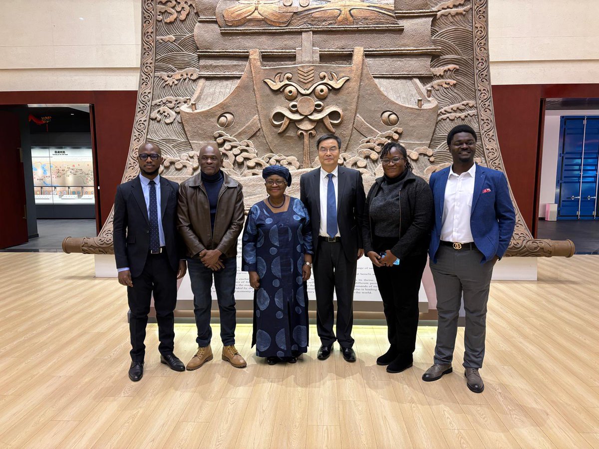 NOIweala's tweet photo. At the University of International Business and Economics ( UIBE) in Beijing at a fireside chat  on protectionism and its spillovers with faculty and graduate students in the trade and international business programs. UIBE is China’s premier university for international trade and we congratulate UIBE for hosting the prestigious @wto Chairs program. Lovely to be joined by former  WTO DDG Yi Xiaozhun. Delighted and surprised to meet four Nigerian and one Zimbabwean graduate student. With University President Zhao Zhongxiu, @wto chairs Profs Xinquan Tu and Wenhua Ji, Nigerian students Mark Woji, Anthony Monye, Chinyere Nwokeke, Chinedu Onyike, and Zimbabwean Kudzaishe Shindi and other students and faculty! Thanks for the thoughtful questions and warm interaction!