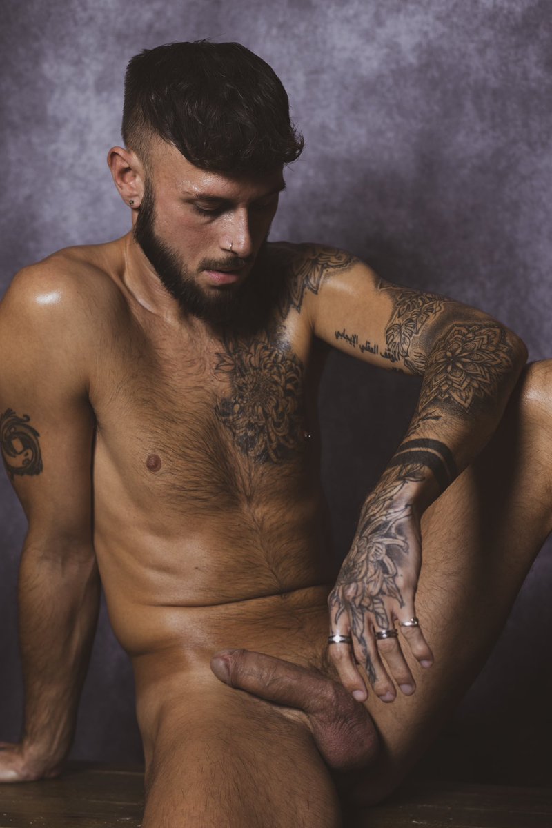 BadenClare tweet media