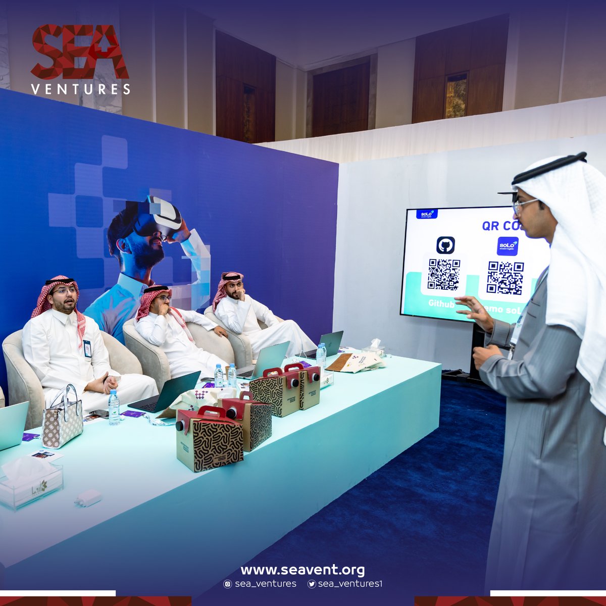 sea_ventures1's tweet photo. تكريم معالي وزير النقل المهندس صالح الجاسر ومعالي الدكتور رميح الرميح، رئيس هيئة النقل المكلف، لشركة سي ڤينشرز، ممثلة برئيسها الأستاذ عبدالسلام الكويتي، وذلك لمشاركتها في لجنة تقييم المشاريع الواعدة. https://t.co/UzVgJnxtWx