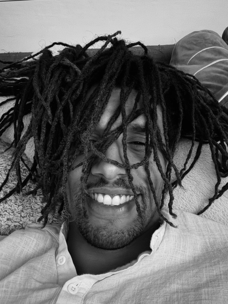JKremz's tweet photo. ✨ Good Vibes, Always
Let the music play, the dreadlocks sway, and the positivity stay. 🎶❤️

What’s bringing you joy today?

#PositiveEnergy #Dreadlocks #GoodVibes https://t.co/67LYbBEkJr