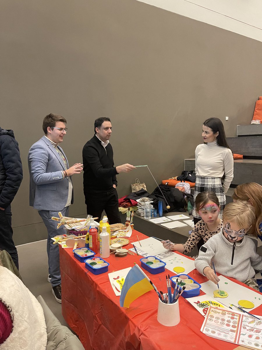 AUGB Glasgow (@augbglasgow) on Twitter photo A special thanks to <a href="/AnasSarwar/">Anas Sarwar</a> for coming out to the Burrell Collection yesterday to learn about Ukrainian Christmas traditions and meet with the Ukrainian community. It was a joy to share our traditions with you! 🇺🇦🎄 #AUGB #UkrainianChristmas A special thanks to <a href="/AnasSarwar/">Anas Sarwar</a> for coming out to the Burrell Collection yesterday to learn about Ukrainian Christmas traditions and meet with the Ukrainian community. It was a joy to share our traditions with you! 🇺🇦🎄 #AUGB #UkrainianChristmas