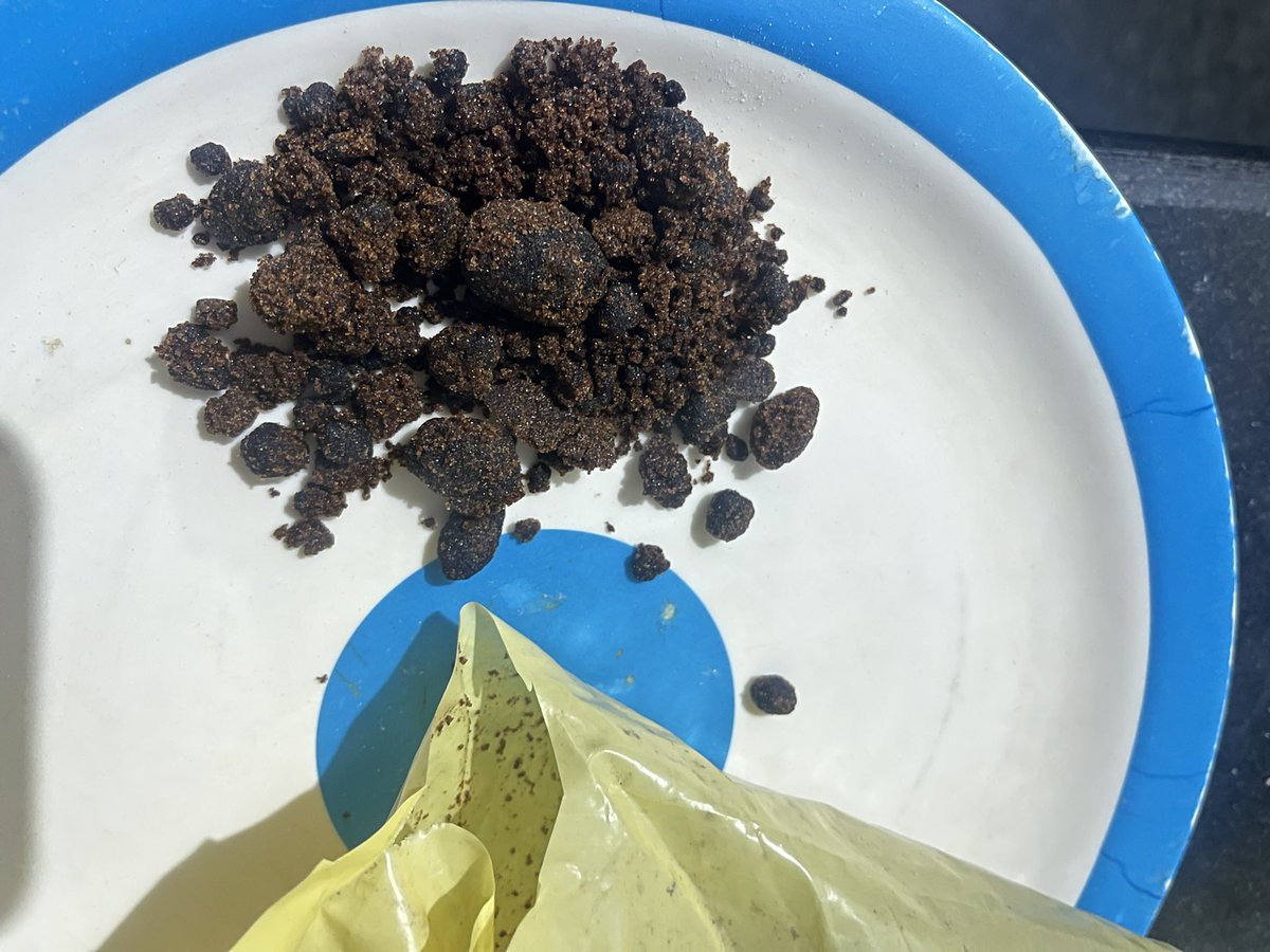 basanagoudaINC's tweet photo. The baby food being provided by the government &amp; noticed some concerning issues.
The jaggery lacks sweetness, and its color &amp; texture suggest possible adulteration.
The “Pushti” mix, which includes wheat &amp; soya powder, seems insufficient in terms of nutritional value for babies. https://t.co/aLb6mJbuxF