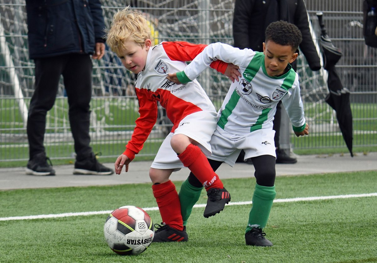 bvvbarendrecht's tweet image. 🔝 TOP 200

Barendrecht maakt flinke opmars en stijgt naar tweede plaats in Top 200 amateurclubs 💪👇
bvvbarendrecht.nl/barendrecht-st…