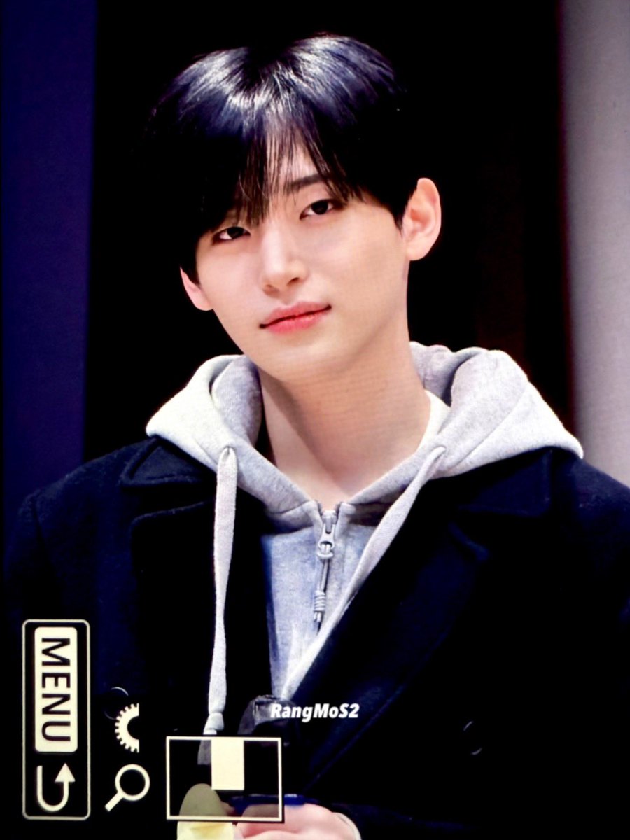 241208 포토이즘 샵 
ㅠㅠ 정모 조아...
#정모 #크래비티