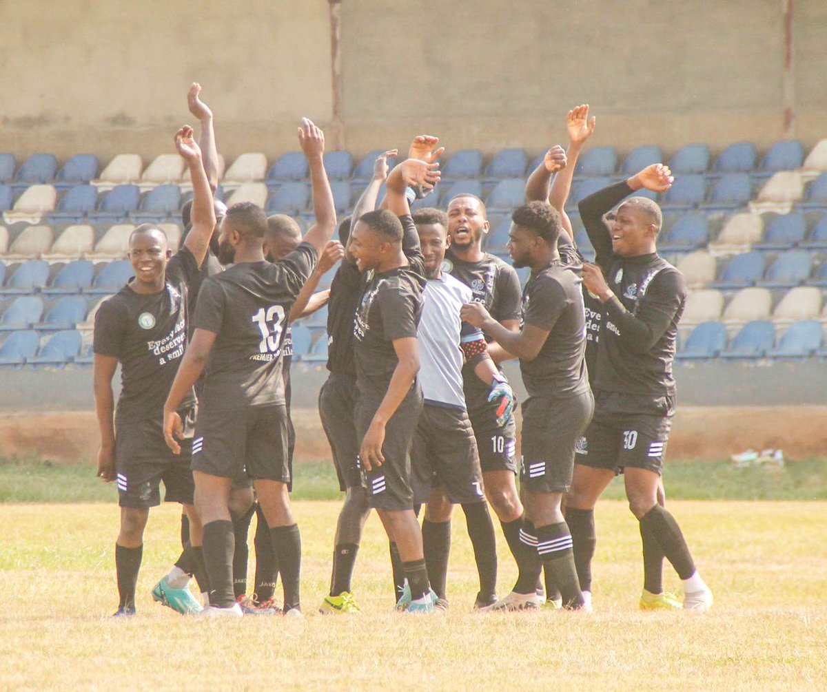 Combining law and sports is no easy feat.♥️

But the love for Ibadan Bar propels this team.
  Still on for the Premier League Cup!