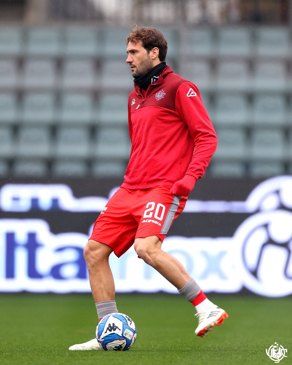 USCremonese's tweet photo. 💪🔥🩶❤️
#AmarsiAncora #forzagrigiorossi #DaiCremo #SerieBKT #Cremonese #Cremona #CreReg #CremoneseReggiana https://t.co/Aj0weAbe1q