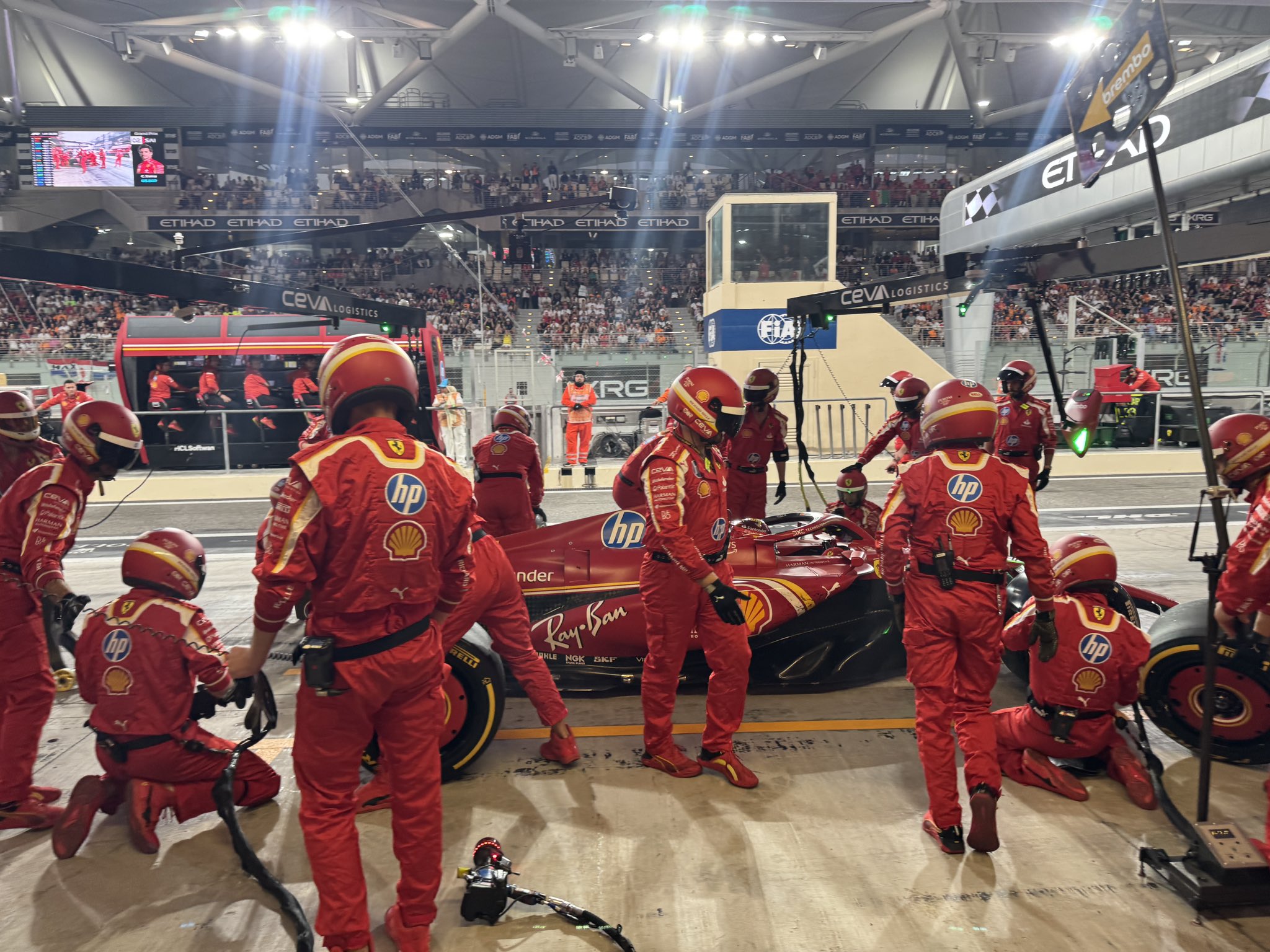 Ferrari SF24 pit stop