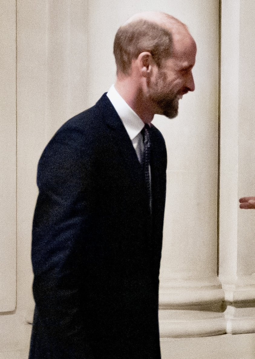 the blue tweet media