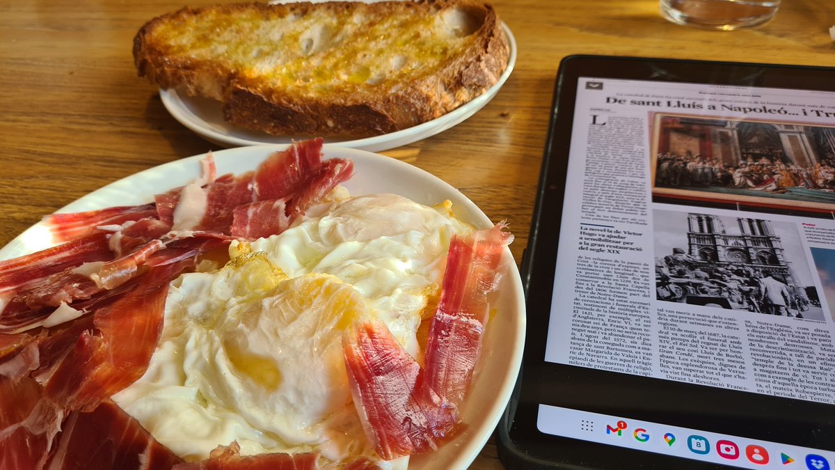 jaumeaubanell's tweet photo. Els #OusNoBenedict del @NoBrunch d'avui són els més clàssics, la parella perfecte. El complement, la torrada amb sal i oli, és un #NoBrunch en si mateixa. https://t.co/fAz4FEBMBK