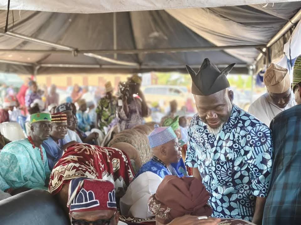 AGFSalaudeen's tweet photo. Hadji Abdulrasheed Femi Yusuf, and the Vice Chairman of Lagos Mainland Local Government, Hon. Emilagba Jubril, in celebrating our cherished culture and heritage.

Hon. AGF Salahuddeen 
Omupo Constituency, KWHA https://t.co/gbcnFqBOk1