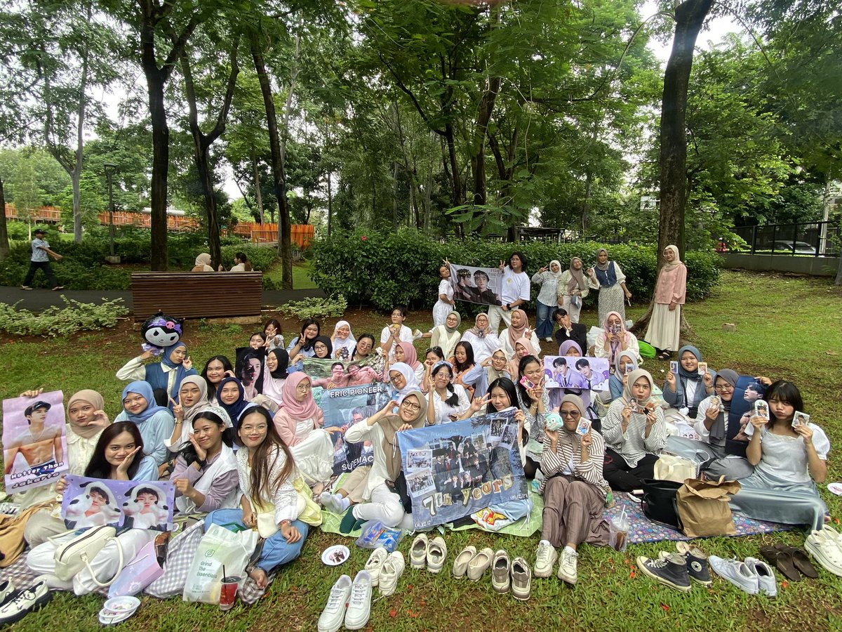 georicious's tweet photo. thank you for coming guys!!! <3333

#영원한_소년들의_일곱번째_겨울
#7WintersWithTheBoyz
#7YearWithTHEBOYZ https://t.co/hU1O0XO1Ae