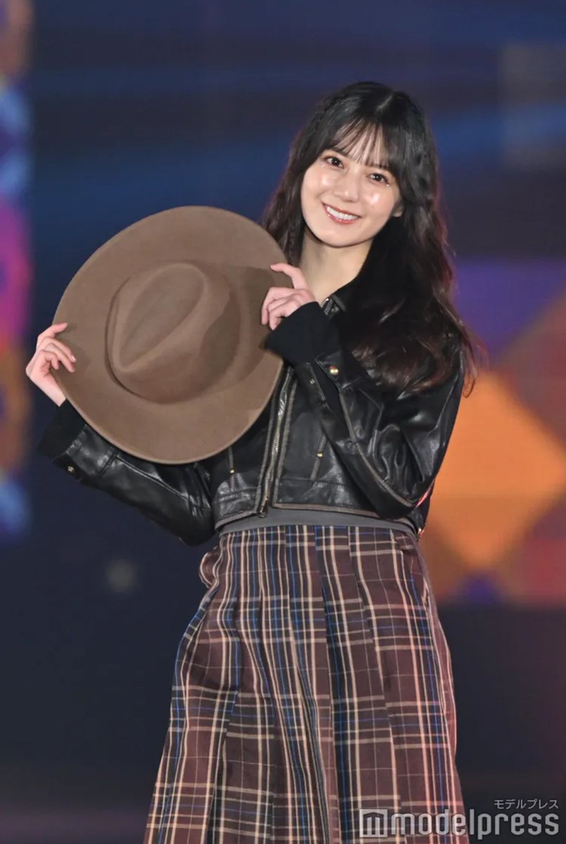 batohinata's tweet image. 公式のUPありがたい!
#小坂菜緒 #ガルアワ2024AW