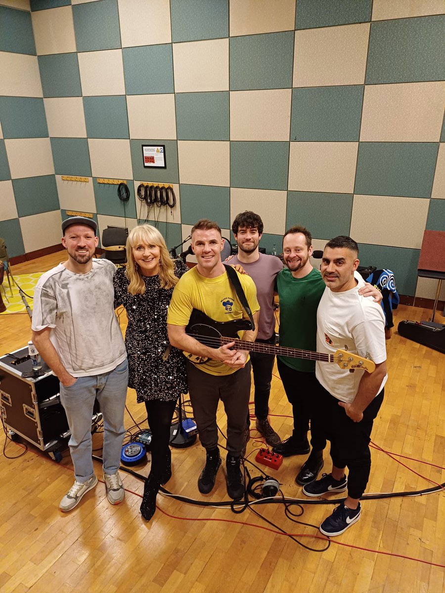 Miriam O'Callaghan (@miriamocal) on Twitter photo It’s a joy&privilege this morn on <a href="/RTERadio1/">RTÉ Radio 1</a> Sunday with Miriam 10am to be chatting to the comic genius that is <a href="/Tommedian/">Tommy Tiernan</a> . Great music&chat too from the amazingly talented <a href="/HermitageGreen/">Hermitage Green</a> It’s a joy&privilege this morn on <a href="/RTERadio1/">RTÉ Radio 1</a> Sunday with Miriam 10am to be chatting to the comic genius that is <a href="/Tommedian/">Tommy Tiernan</a> . Great music&chat too from the amazingly talented <a href="/HermitageGreen/">Hermitage Green</a>