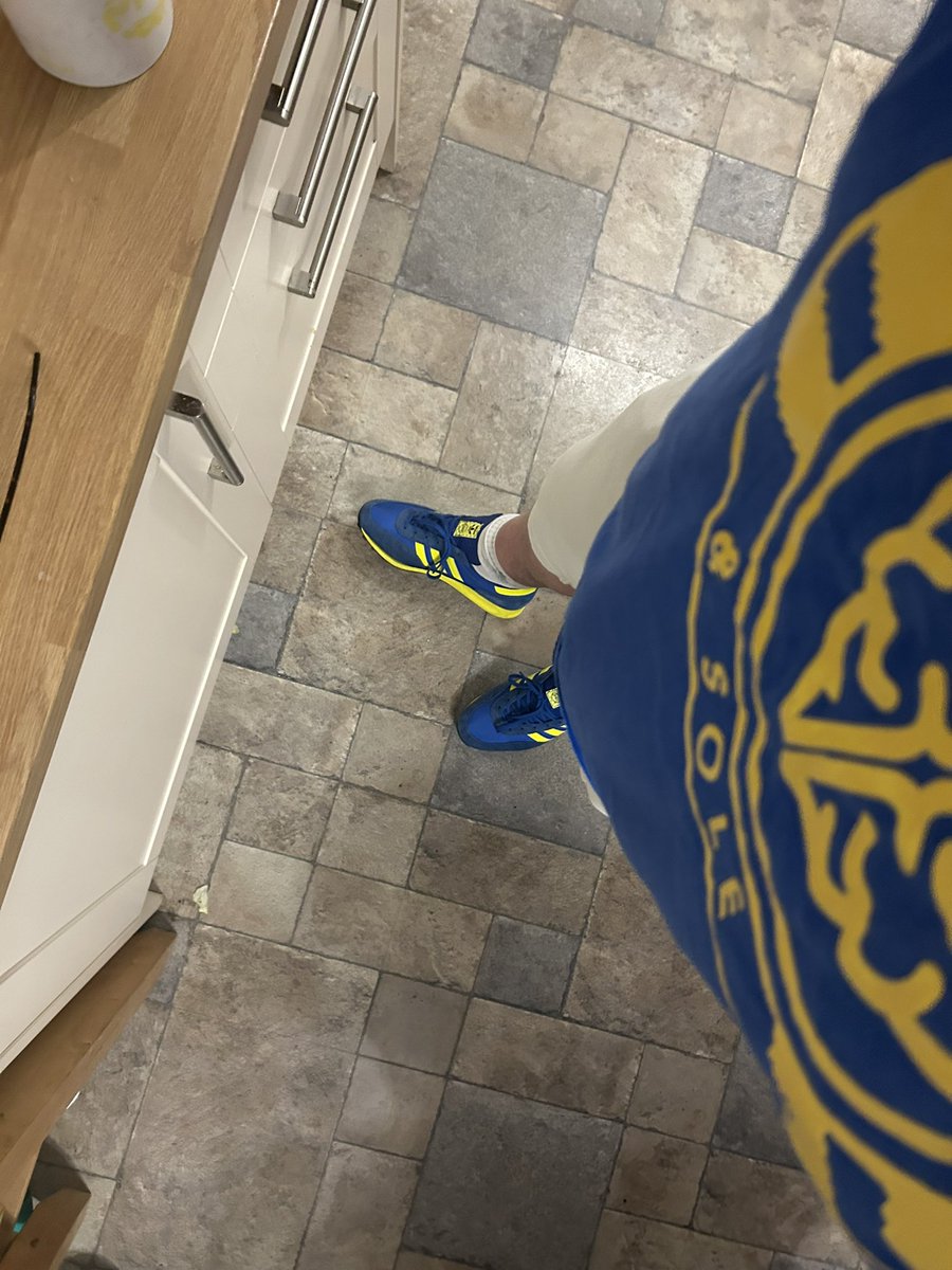 MauriceRedpath's tweet photo. 3rd and final day on poolside 😴.
Bringing some Sunday best out whilst also spreading the love #TRX #McVicar #adiFamily #3stripes2soles1love #mindbodysoul #itsoknottobeok #MentalHealthAwareness #PeaceAndLove 💜🤝 https://t.co/VzRmbUm0ig