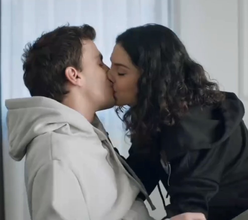 #Yabani’nin final kararının ertelenmesini ve yurt dışı satışları için son bir şans daha verilmesini istiyoruz.

<a href="/nowtvturkiye/">NOW</a> <a href="/_NTCMedya/">NTC MEDYA</a> <a href="/yabanidizisi/">Yabani</a> 

i cant lose them do something.