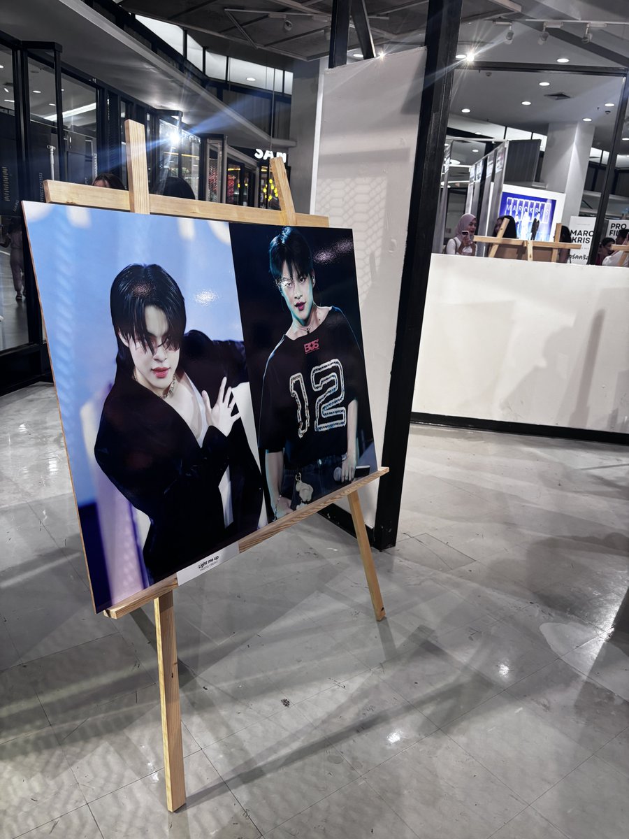 lightmeup04's tweet photo. รอแจก GIVEAWAY ตรงนี้นะคับ 🤍

#22ndMARCKRISquare #MARCKRIS https://t.co/dWoVXCjyeG