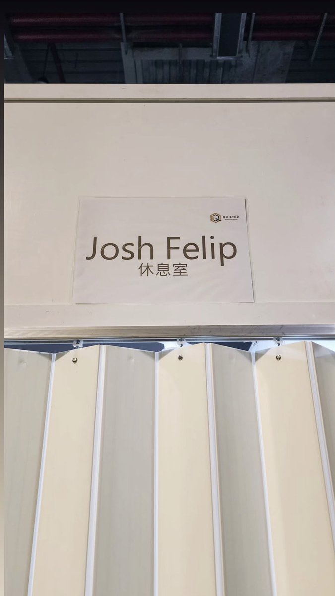 Ofcourse_Jokers's tweet photo. Of course ❤️🖤😗

from Mark Familara’s IGS (@/markfamilara_) 

PASKONG QUILTER WITH JOSH
#JC_ChristmasInTaiwan
#JOSHCULLEN @JoshCullen_s

SUPERIOR LIGHTS UP TAIPEI
@felipsuperior #FELIP
#FELIP_PaskongMagicNiQuilter

JOKEN TagpuanSaTaiwan
#JOKEN #jokentwt https://t.co/7Pla6imoO0