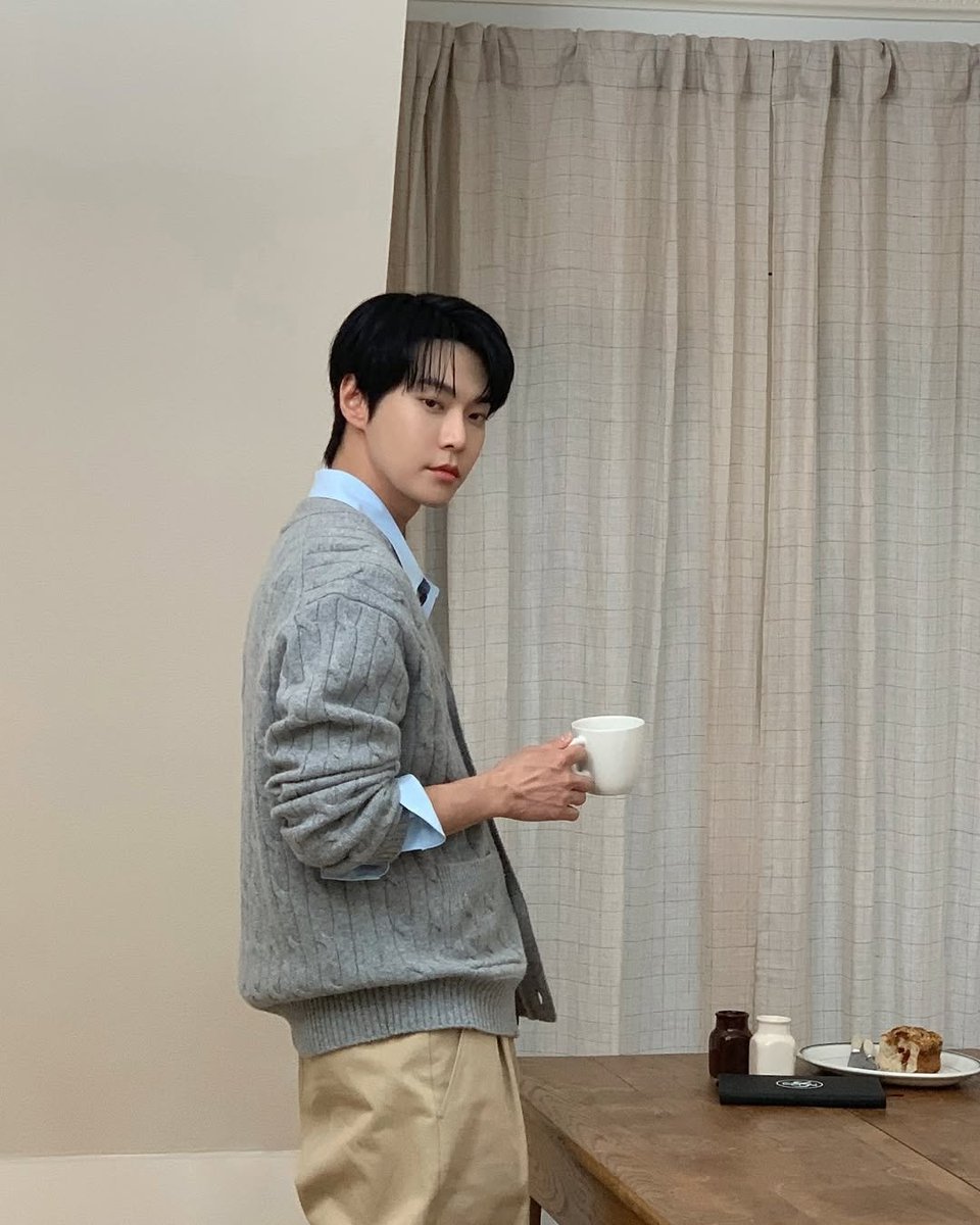 doyijinaren's tweet photo. [24.12.08] citybreeze_official IG Update with DOYOUNG (2) 💚💚

“CITYBREEZE with NCT DOYOUNG 𝗕𝗲𝗵𝗶𝗻𝗱 ➊”

https://t.co/vz1CvRhWmR

#DOYOUNG #NCT도영 #도영 #ドヨン
#또잉스타그램 #DOSTAGRAM
#NCT #NCT127 #NCTDOJAEJUNG
@NCTsmtown @NCTsmtown_127 https://t.co/wriOKH4vBy
