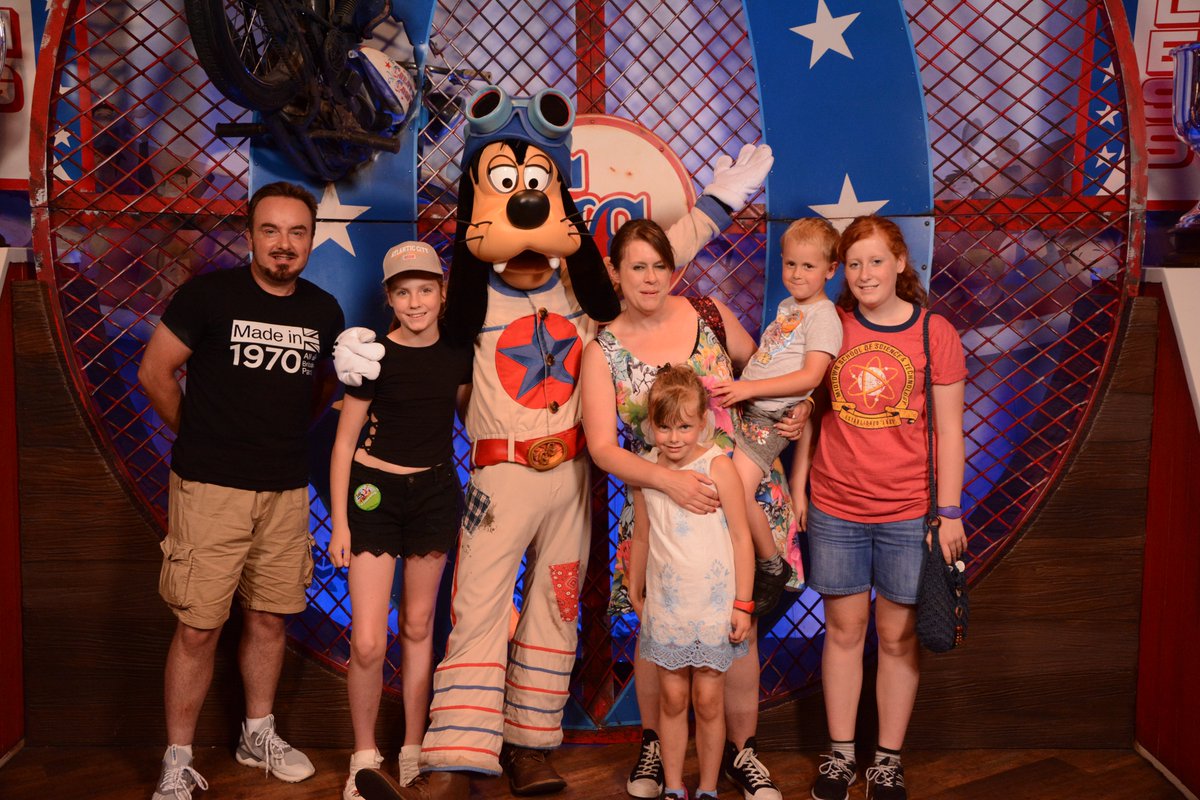 Rich & Sharon 🎁 tweet media