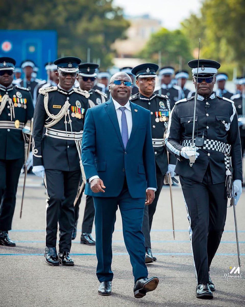 Ankara_inc's tweet photo. What a man! https://t.co/zsBtbwBGft Bawumia๐ฎโ๐จ๐ฅ
#Bawumia2024 #provisionalresults https://t.co/uo83D1fn6x