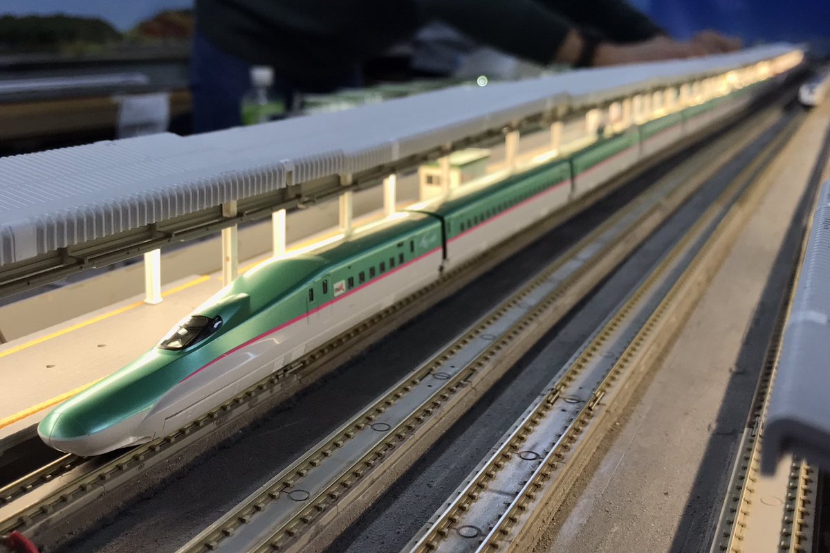 Re_Color_train's tweet photo. 【東京・本店4階】本日ご来店のお客様⑨

E5系はやぶさです！

#リカラー #Re_Color #レンタルレイアウト  #鉄道模型 #Nゲージ #鉄道ジオラマ #diorama #新幹線 #shinkansen https://t.co/yoOEdAsru8