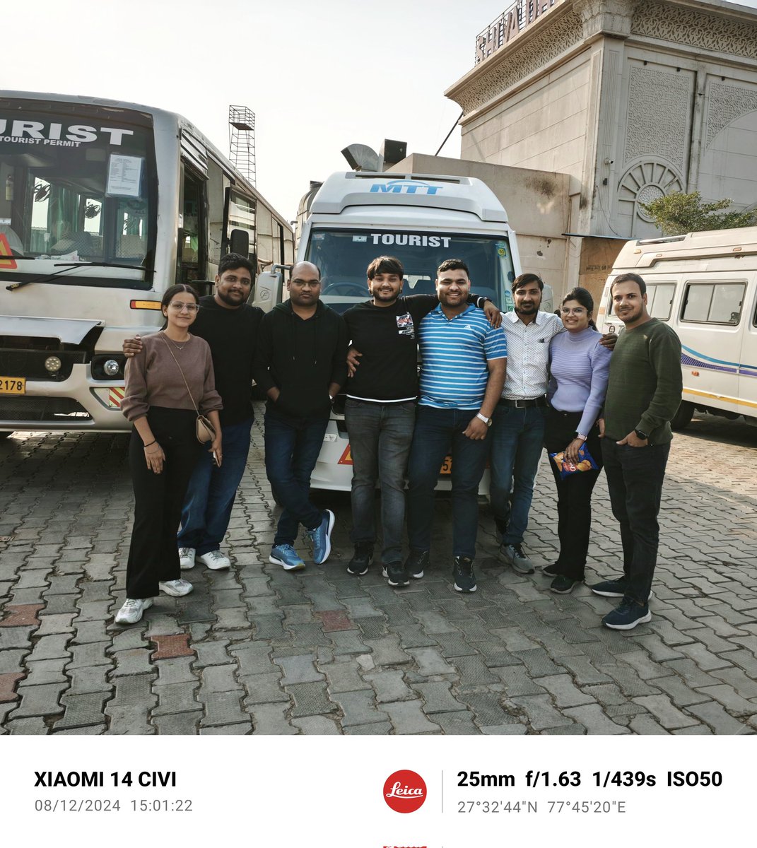 XFCAgra's tweet image. The journey begins! 🚀 Get ready to witness the launch of the all-new #RedmiNote14 series on tomorrow. Stay tuned for a revolution in smartphone technology! #NoteWorthy #Xiaomi #TechLaunch
@XiaomiIndia #XiaomiFans 
@s_anuj @sandeep9sarma @gautmeluv @Huilgol