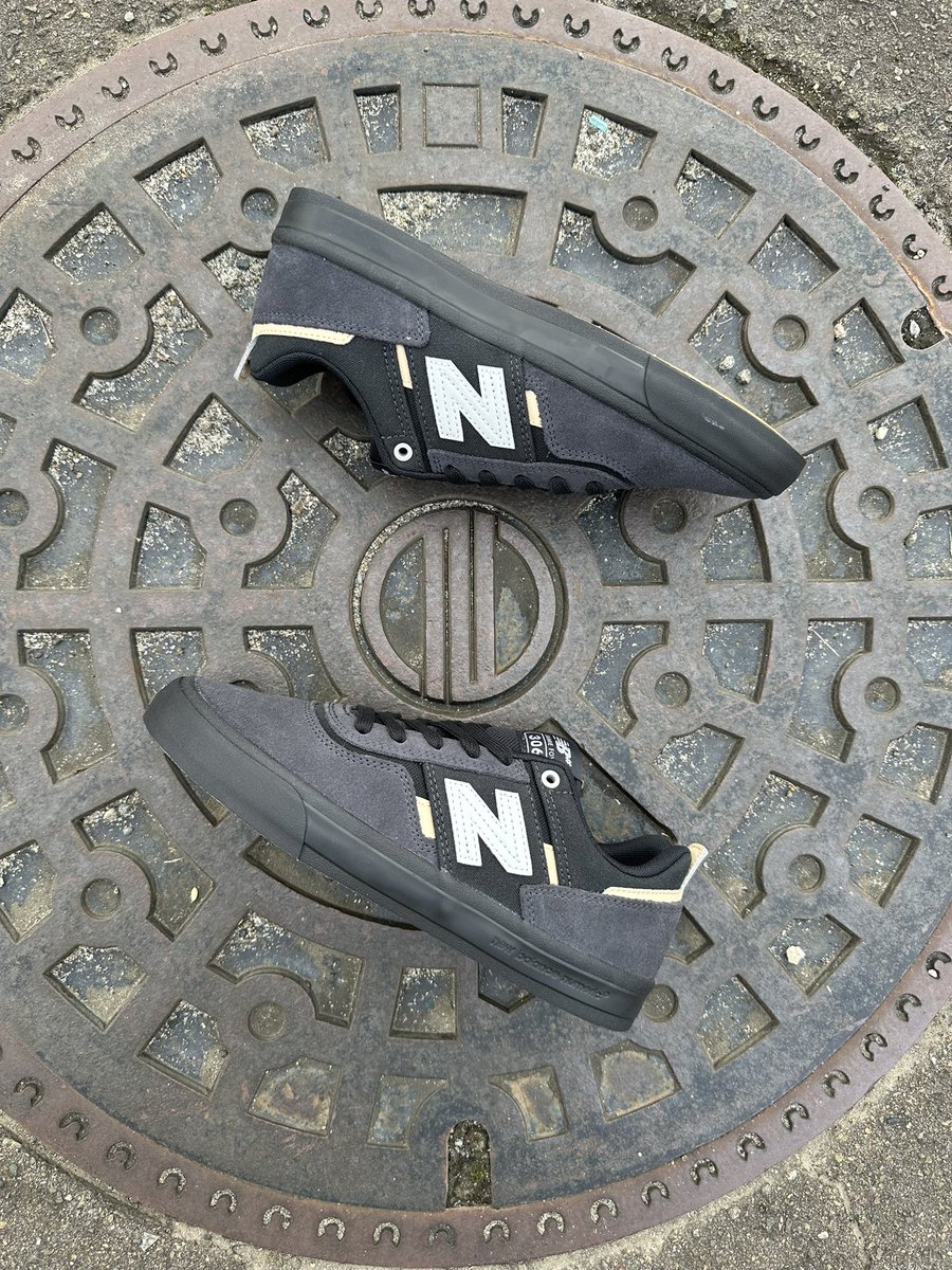 ON_IZEMEshop's tweet photo. SOLD OUT
#nbnumeric #alleyoopskateparkshop https://t.co/CWSu522lii