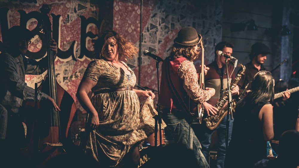 The Gin Bowlers
Saturday 14th December, 8pm. Doors 7.30pm. The Assembly Rooms, Presteigne.
Mid Border Arts are getting the Assembly Rooms dance floor out for a pre-Christmas knees up with the rowdy swing sounds of The Gin Bowlers.
Tickets wegottickets.com/event/638474/