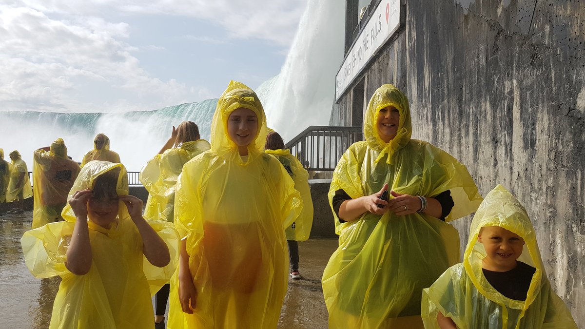 Rich & Sharon 🎁 tweet media