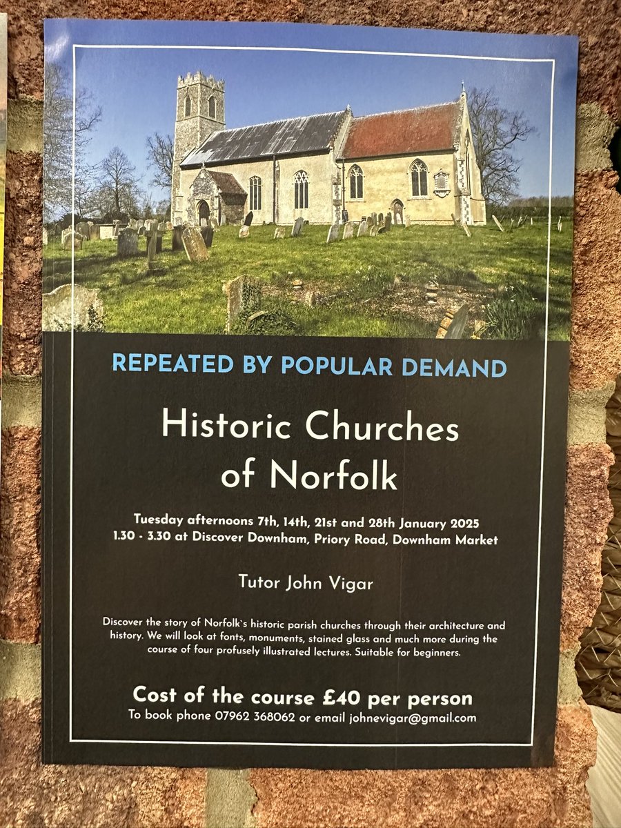 mutley7781's tweet image. 🚶♀️🚶🏻♂️ #DownhamMarket #Norfolk
Plenty of publicity on town notice boards (if a little damp 😉) for evening talk at Heritage Centre.
Also, for course in #KingsLynn advertised in Words & Wonder Bookshop.
@johnevigar talking about Norfolk Churches.