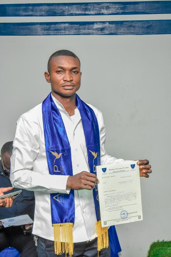 GodeMaseke's tweet photo. Notification reçue. Coordon Fédéral de la ligue des jeunes Province de l'Equateur du parti AREP, parti cher de son exc MinEtat @Guy_Loando que nous remercions sincèrement par ce post, également au SG  @KaleleC et au coordonnateur National de la LJ @EkolombaA  pr la confiance https://t.co/yCKPGa9rb3