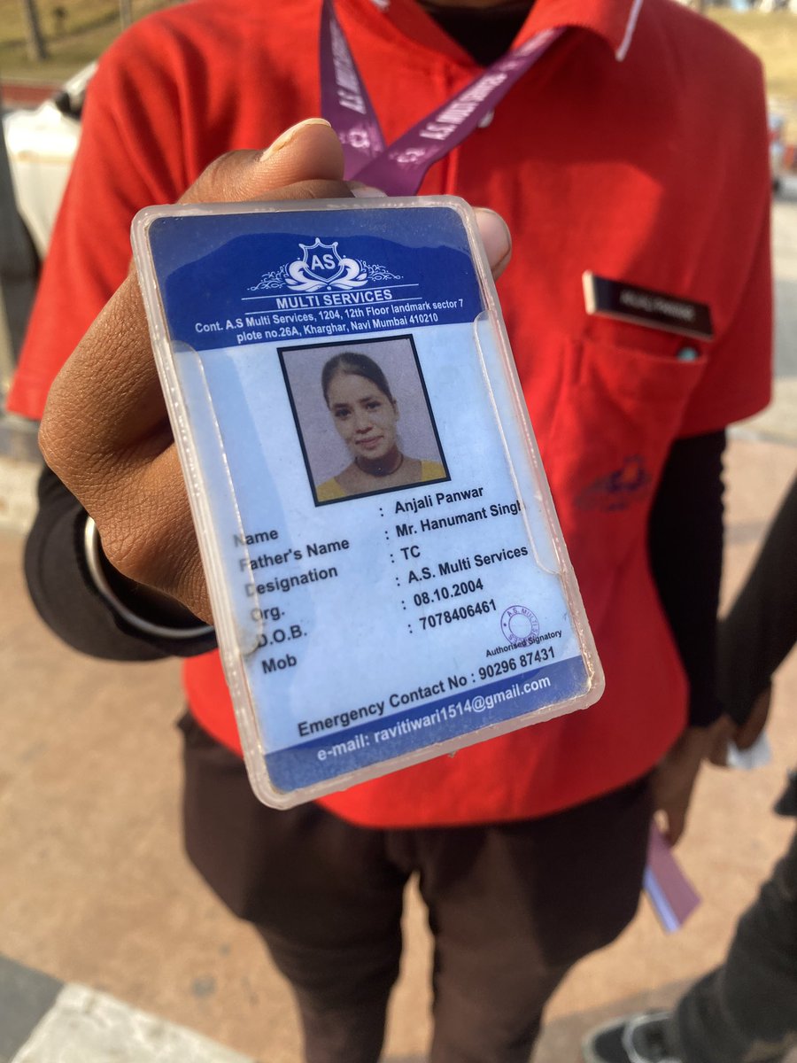 Big con at Jolly Grant airport, Dehradun. The parking contractor employees insist you have overstayed the ridiculous 7-minute drop-off/ pick-up limit and try and extort money  <a href="/AAI_Official/">Airports Authority of India</a>